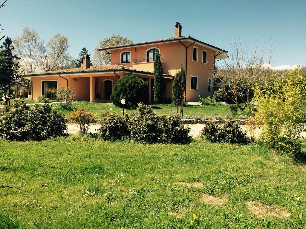 Bed & Breakfast Le Piagge Scurcola Marsicana Dış mekan fotoğraf